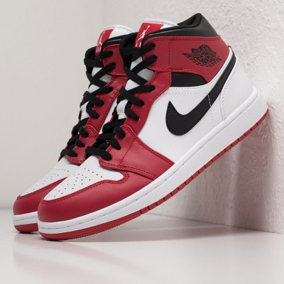 Кроссовки Nike Air Jordan 1 Mid