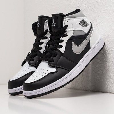 Кроссовки Nike Air Jordan 1 Mid