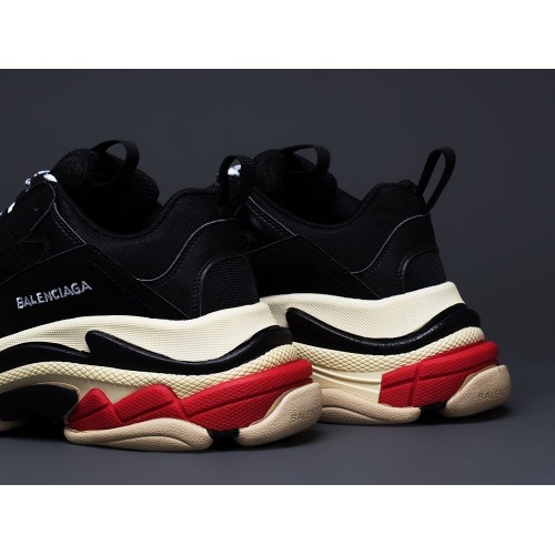 Кроссовки Balenciaga Triple S