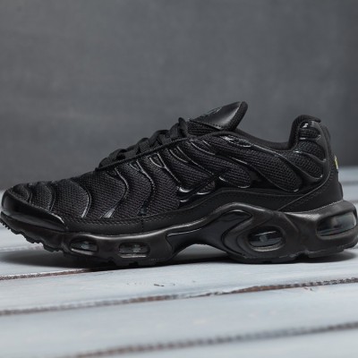 Кроссовки Nike Air Max Plus