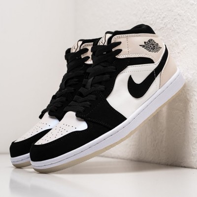 Кроссовки Nike Air Jordan 1 Mid