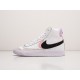 Кроссовки Nike Blazer Mid 77