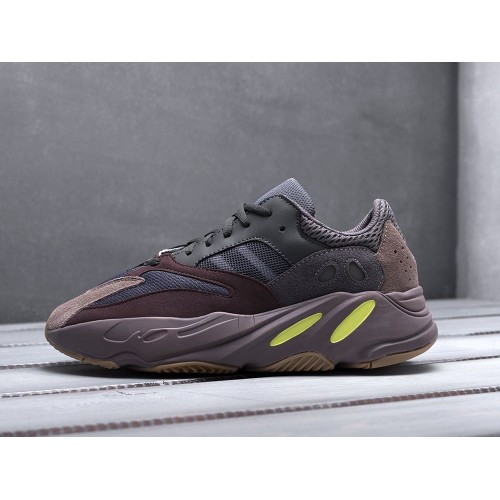 Кроссовки Adidas Yeezy Boost 700