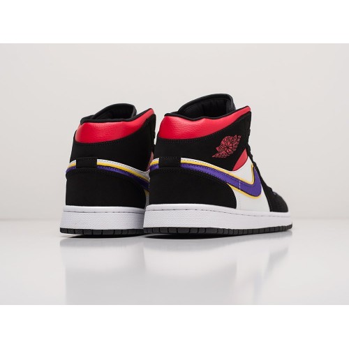 Кроссовки Nike Air Jordan 1 Mid