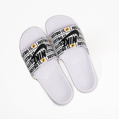 Сланцы Nike Benassi JDI