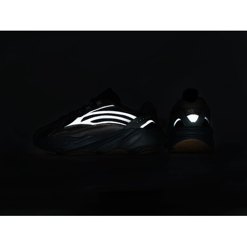 Зимние Кроссовки Adidas Yeezy Boost 700 v2