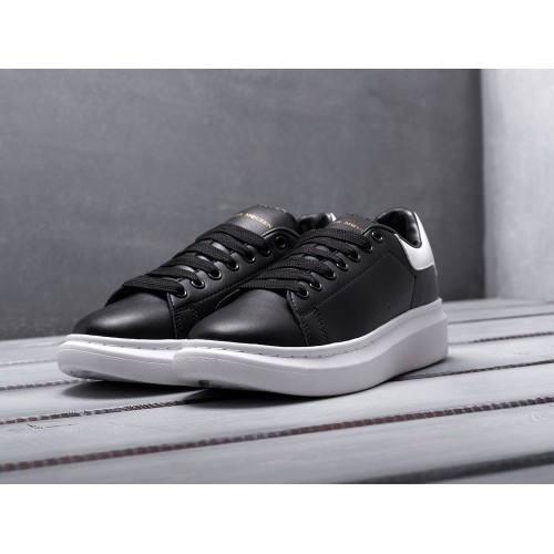 Кроссовки Alexander McQueen Lace-Up Sneaker