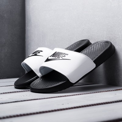 Сланцы Nike Benassi JDI