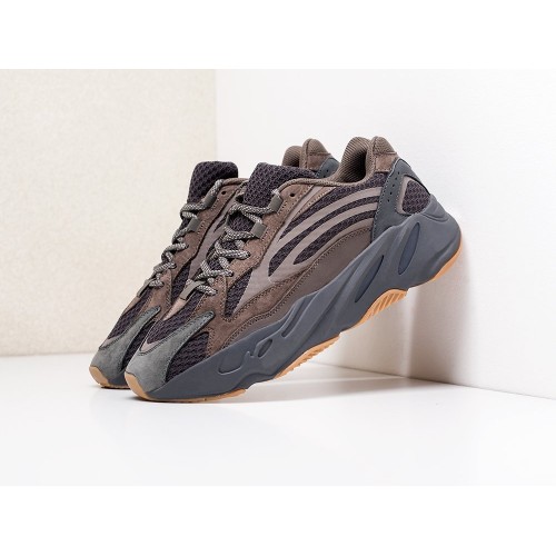 Кроссовки Adidas Yeezy Boost 700 v2